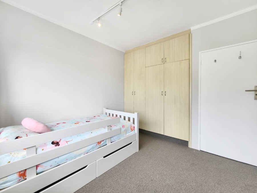 To Let 2 Bedroom Property for Rent in Gardens Western Cape